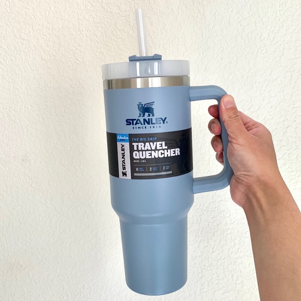 BRAND NEW Stanley Adventure Vacuum Quencher Travel Tumbler 40oz - Chambray ✨